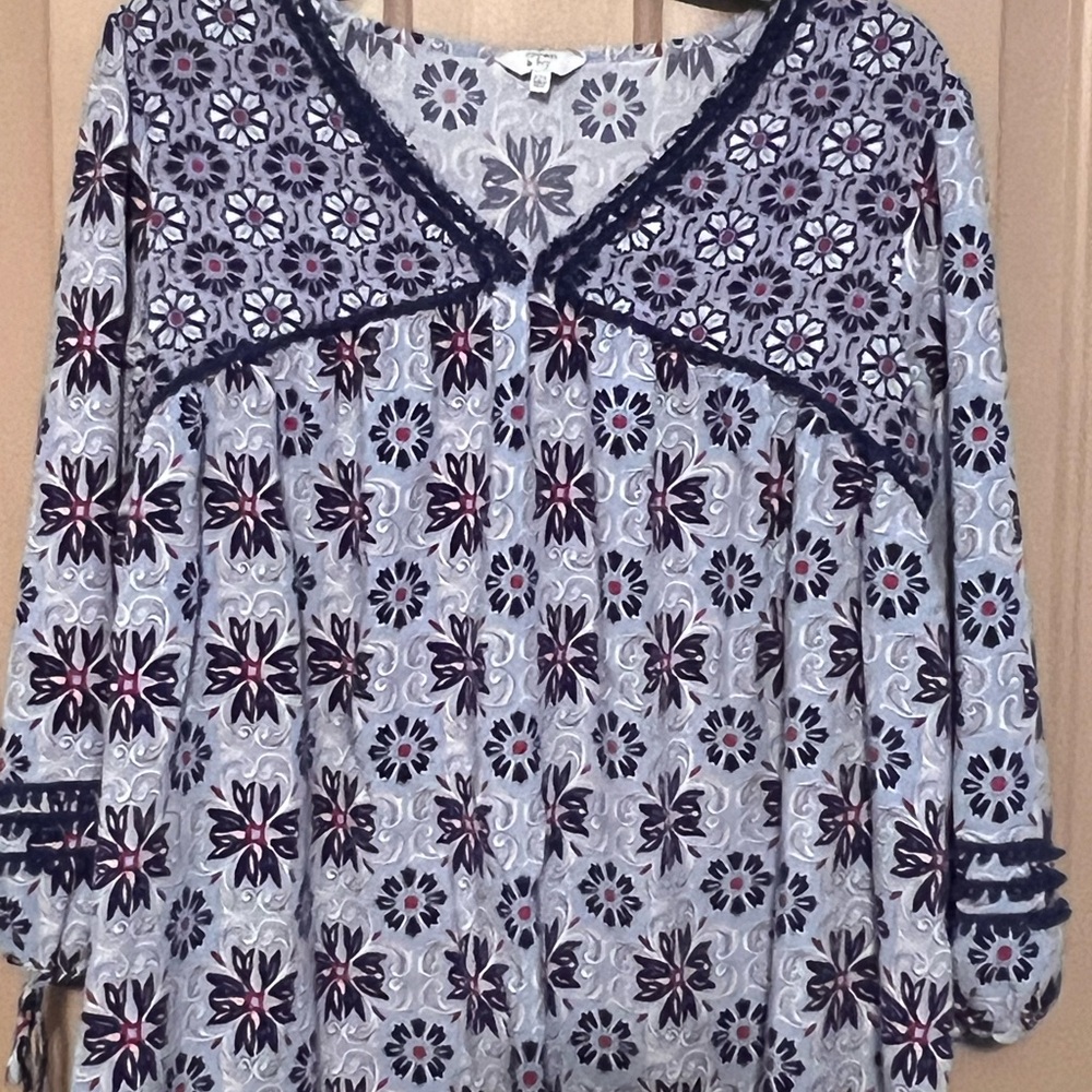 Crown & Ivy Navy and Pink Floral Blouse